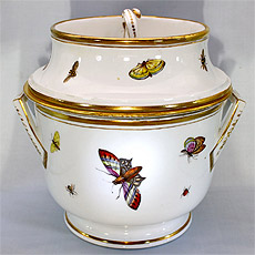 Antiques porcelain